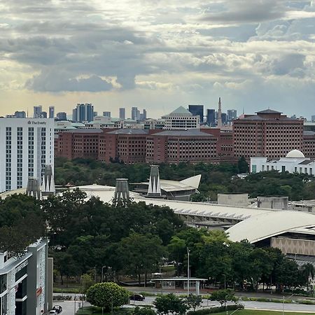 Ct View Homestay By Ifaizal, Presint 15 Putrajaya Exterior foto